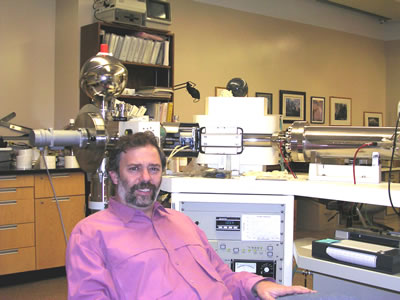 Dr. Alberto Saal